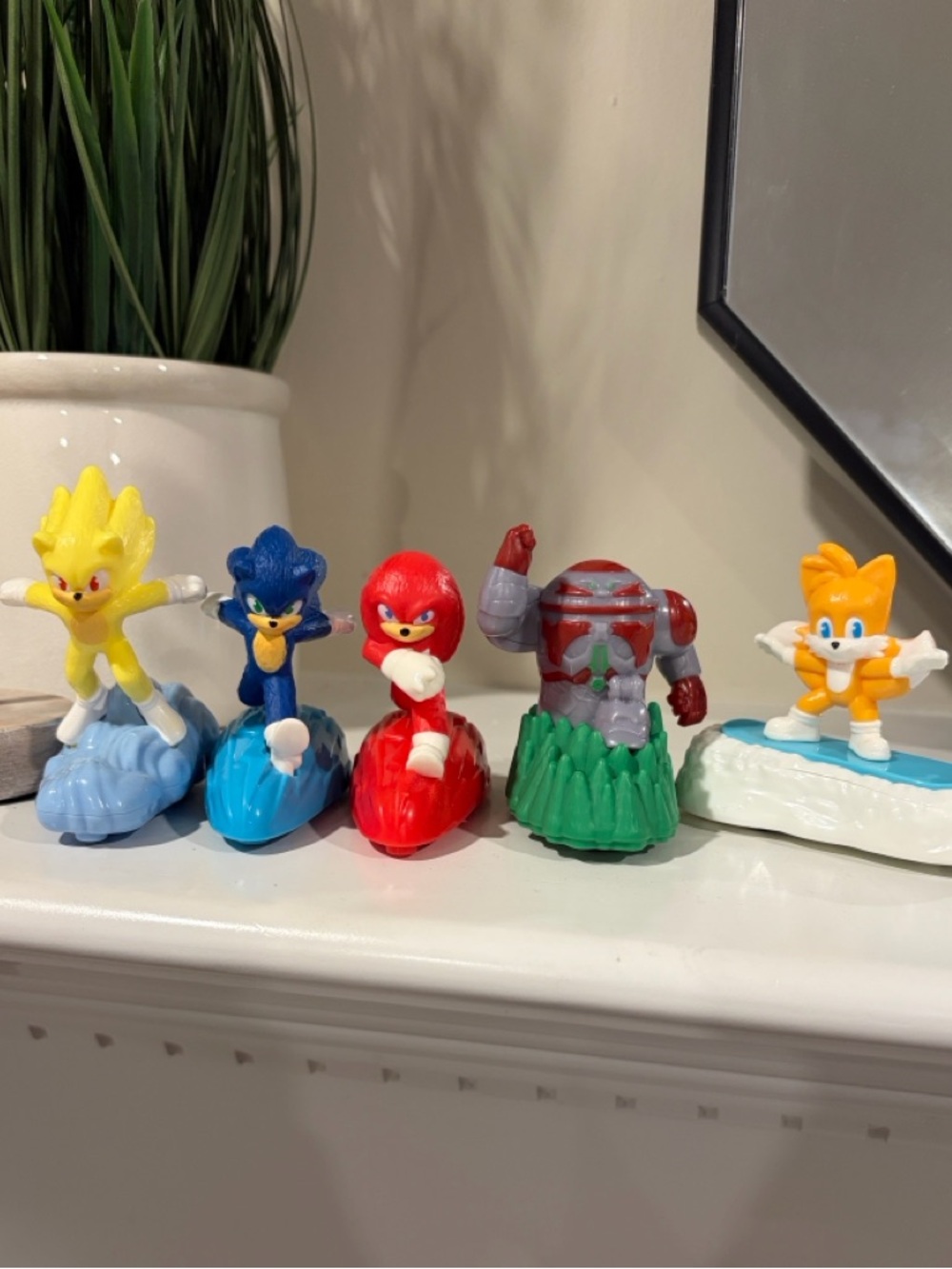 Set of 5 Sonic The Hedgehog McDonald’s Toys        kids boys happy meal toy